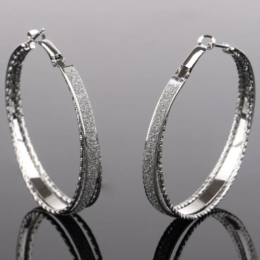 Women Simple Wild 2in Earrings.    Silver